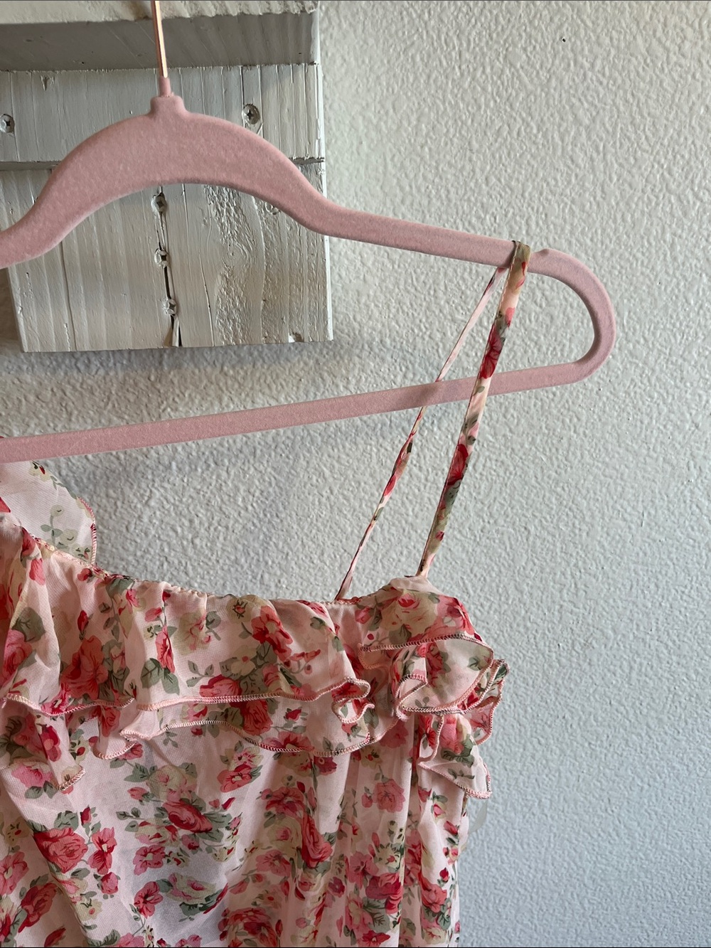 NWT TCEC Floral One-Shoulder Ruffle blouse - Picture 3 of 11
